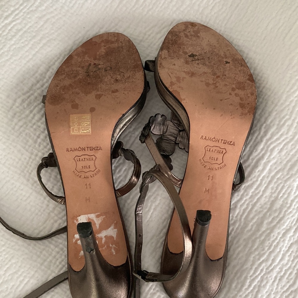 Ramon Tenza Fancy Evening Sandal Size 11.  Smoky gemstones.  One heel has scuff. - Picture 5 of 6